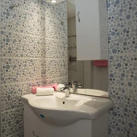 公寓 Comfi Kleio 伊拉克利翁